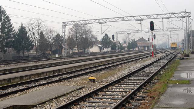 Puštanje u promet pruge Sv. Ivan Žabno-Gradec odgođeno