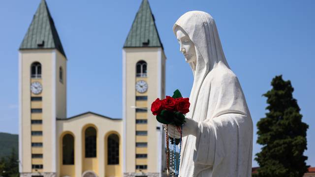 Hodočasnici iz cijeloga svijeta pristižu u Međugorje na godišnjicu ukazanja