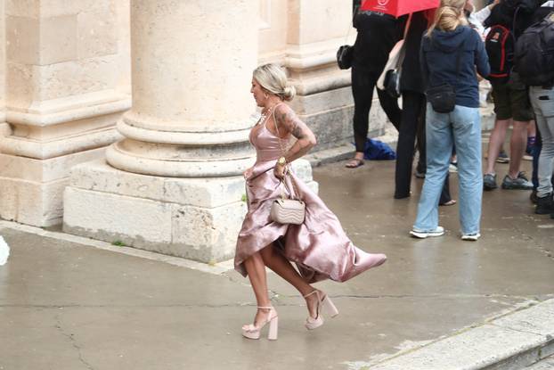 ARHIVA - 2024. Dubrovnik: Vjenčanje Nicole Artukovich i Liama Stewarta u crkvi sv.Ignacija