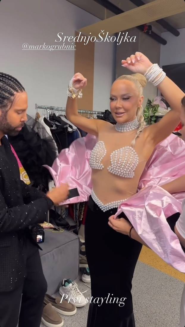 FOTO Maja Šuput prekrila grudi biserima za novu sezonu showa Supertalent: 'Da nije simple...'