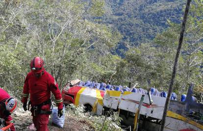Autobus je pao u provaliju u Boliviji: Najmanje 25 poginulih