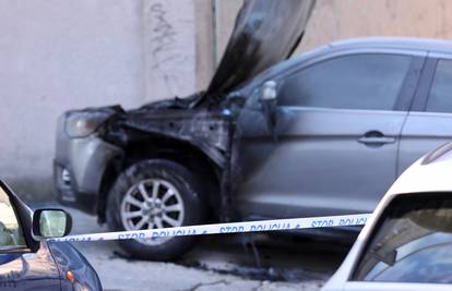 FOTO Izgorjelo još jedno vozilo tijekom noći: Nakon Osijeka, zapalio se automobil i u Splitu