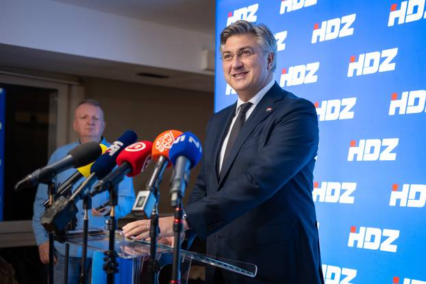 Zagreb: Andrej Plenković dao je izjavu za medije nakon sjednice predsjedništva HDZ-a