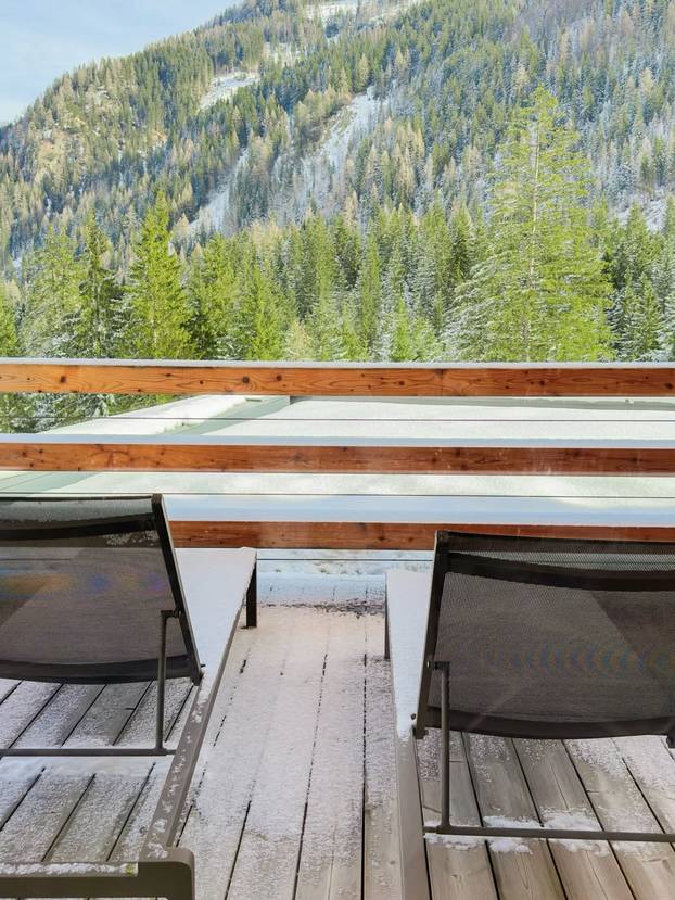 FOTO Ovo je najljepši bazen na Alpama: Topao je, proziran i ima pogled na Dolomite