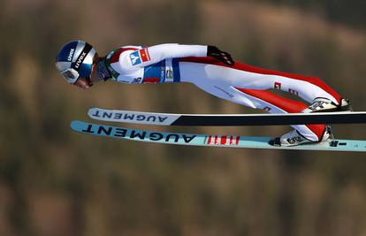 VIDEO Oborio rekord olimpijske skakaonice, ali nije pobijedio u Garmischu: Tschofenig  na tronu