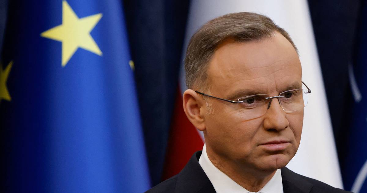 Polish President Announces Pardon for Two Imprisoned Politicians, Calling Them ‘Political Prisoners’