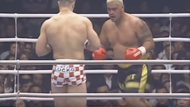 Veliki Samoanac ima posljednji 'ples', oprašta se Mark Hunt...