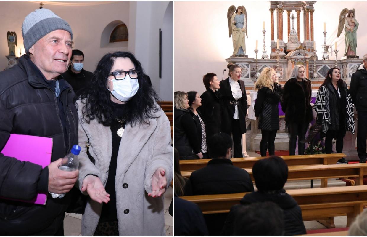 U crkvi u Veloj Luci pjevali u čast Oliveru, podržala ih Vesna