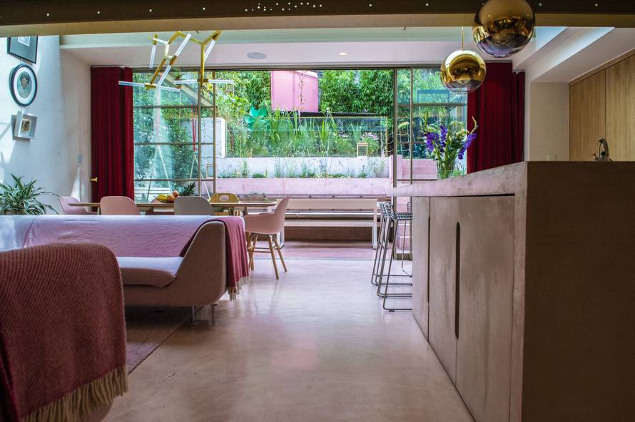 Novi trend uređenja: Bakrena i zlatna idu uz ružičastu boju