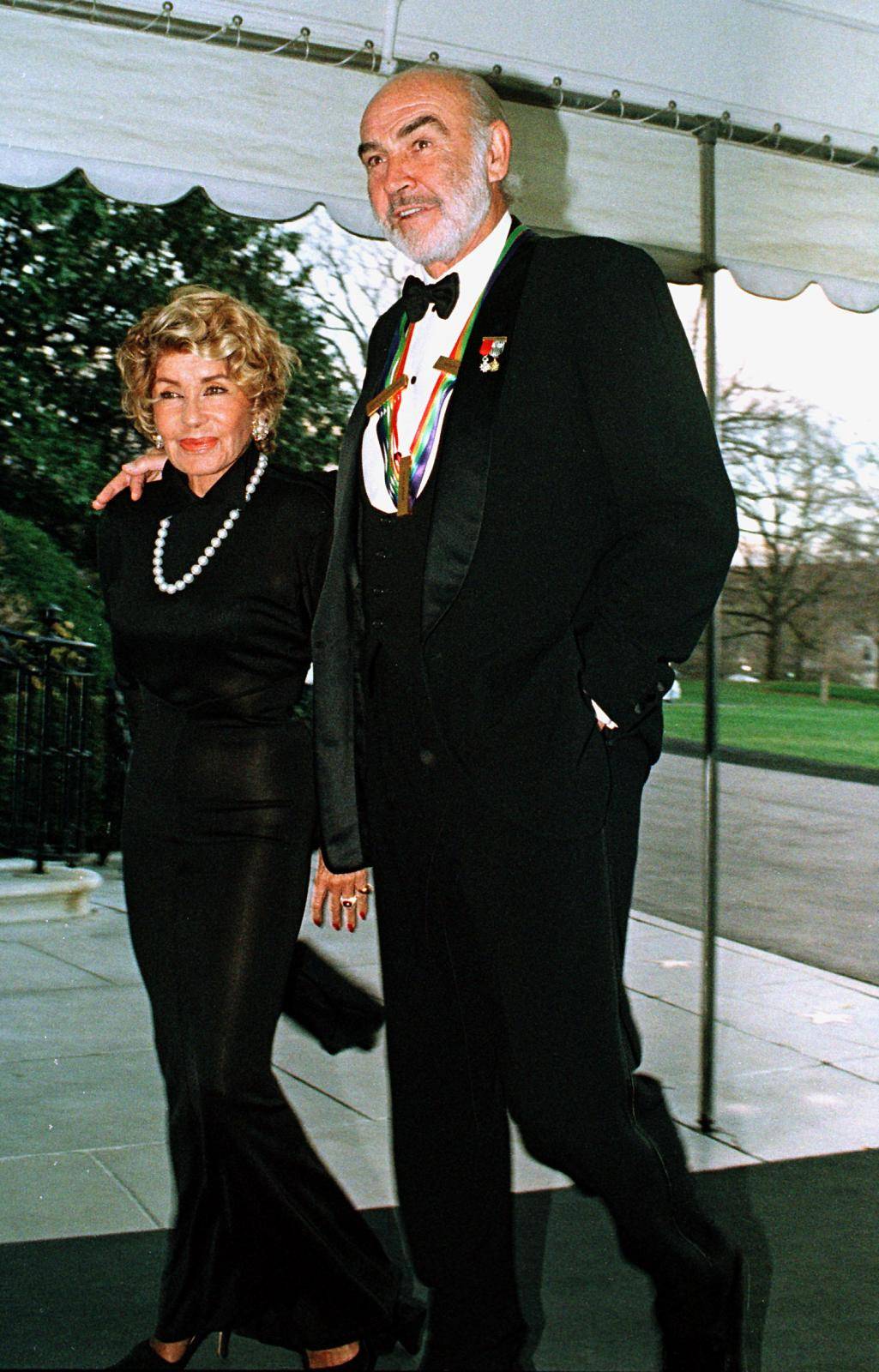 Sean Connery Arrives at the White House