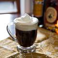 Irish coffee u samo par minuta,  a radi se od svega 4 sastojka