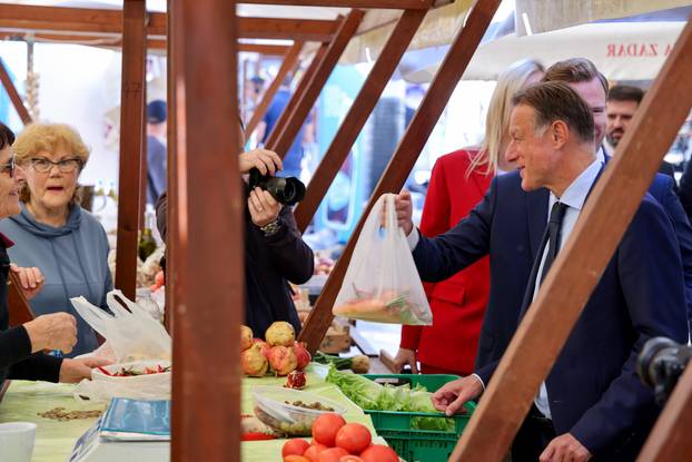 Zadar: Predsjednik Hrvatskog sabora Gordan Jandroković obišao je manifestaciju pod nazivom „Pijat na Pijaci“ 