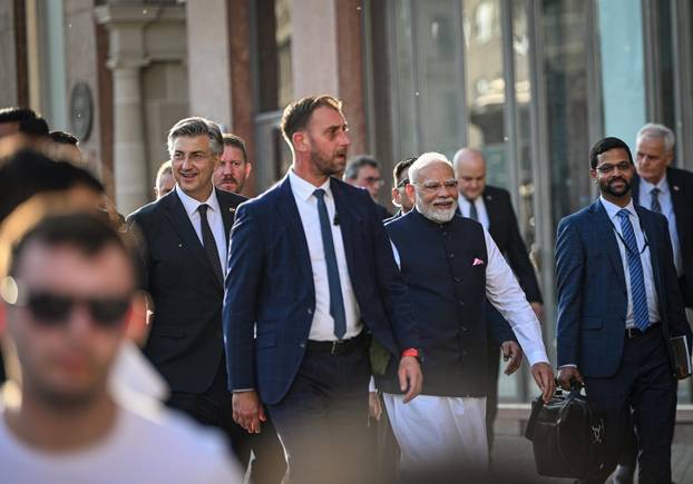 Zagreb: Narendra Modi u društvu Andreja Plenkovića prošetao  centrom Zagreba