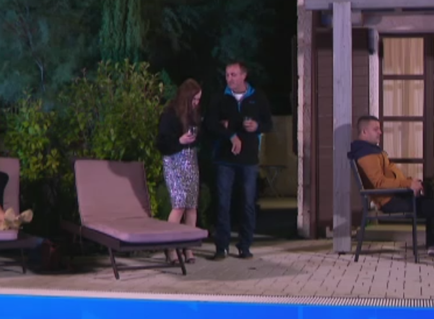 Bahra plesala po stolu, a sjela i na kukuruz: 'Tvrd kao vibrator'