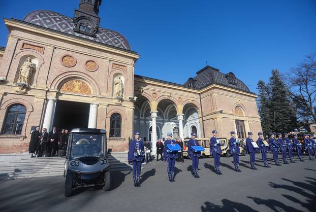 Zagreb: Sprovod Miroslava Ćire Blaževića u Aleji velikana na Mirogoju