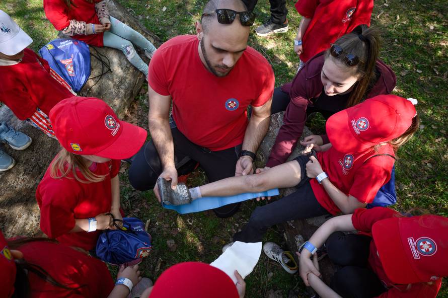 Treća sezona škole u prirodi održana na Papuku, Paklenici, Golubinjaku i Ključić Brdu