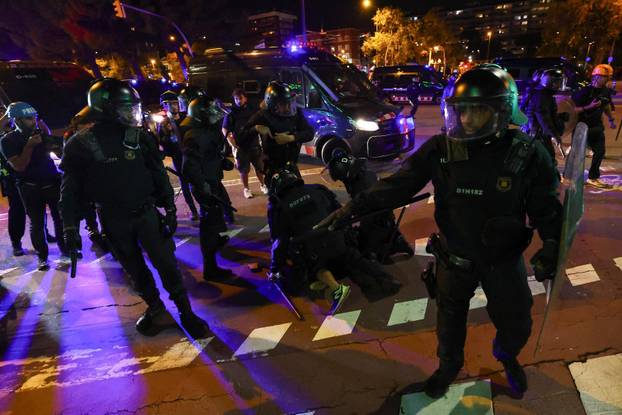 Spanish unions call a general strike in solidarity with Palestinians in Gaza, in Barcelona