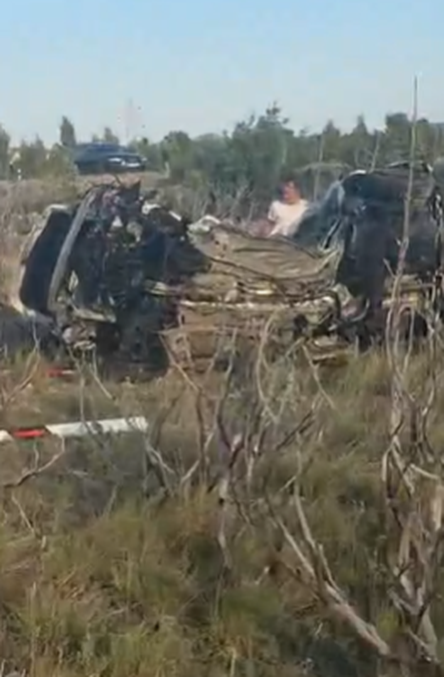 Prve fotografije s mjesta užasa: Ovdje je kod Obrovca poginulo dvoje. Automobili su smrskani!