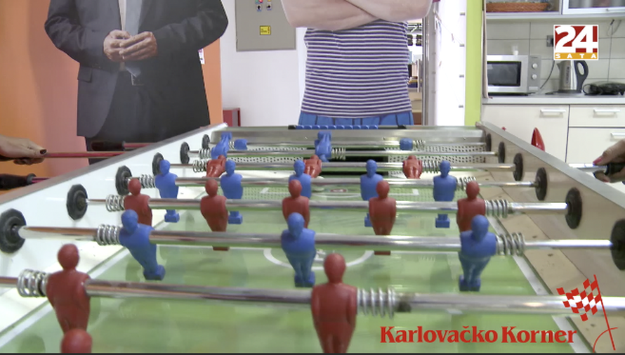 BB Katja i Kristina u dilemi: Je li zgodniji Kalinić ili Mandžo?