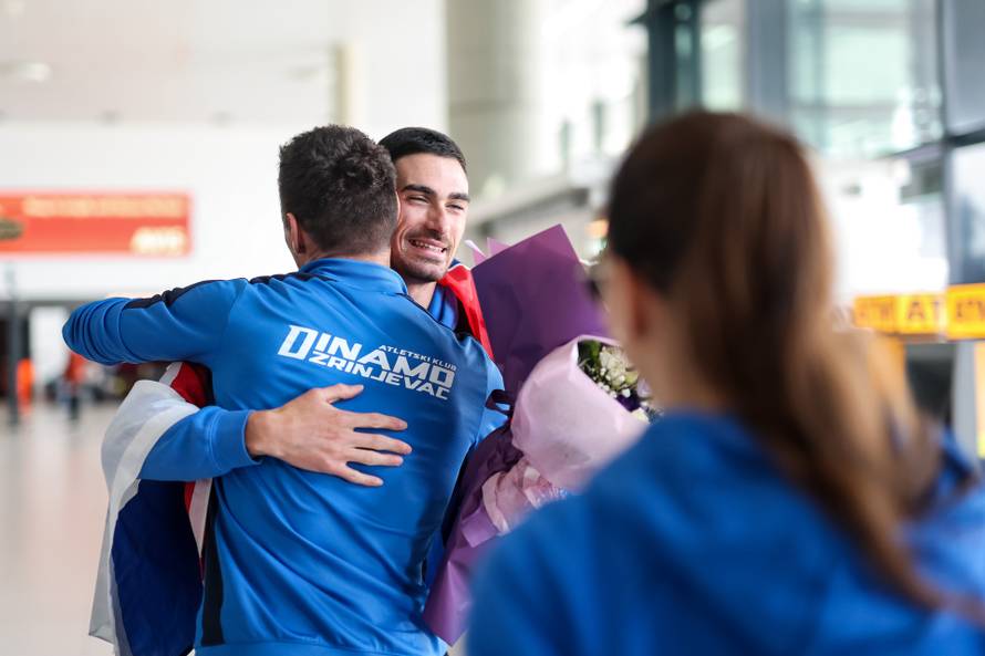 Zagreb: Atletičar Marino Bloudek sletio u Zagreb nakon povijesnog uspjeha