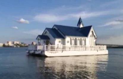 Vjenčanje na vodi: 'Plutajuću' crkvicu nude za 14.000 kuna