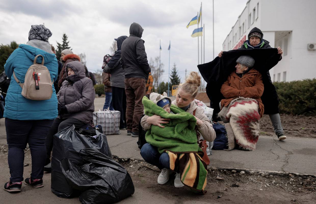 Ukrajina uspostavlja 9 ruta za evakuaciju s istoka zemlje