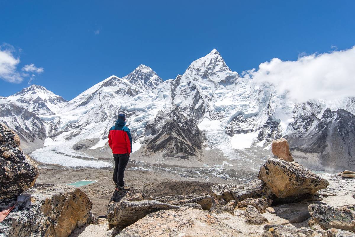 Došli do vrha svijeta, ali sad ne mogu doma: Nepal zbog korone zabranio većinu letova