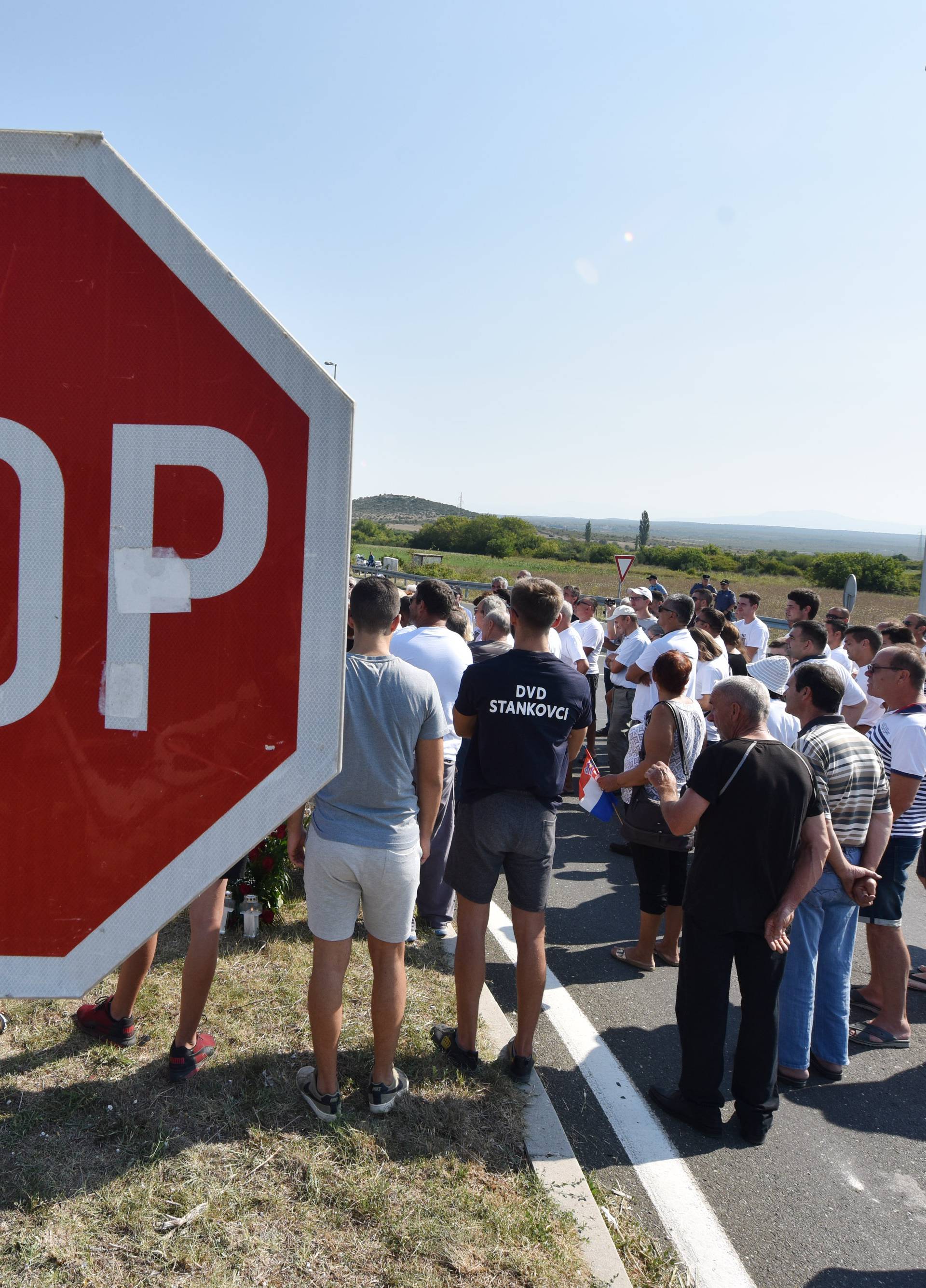 Križanje smrti u Stankovcima uređivali baš prije prosvjeda