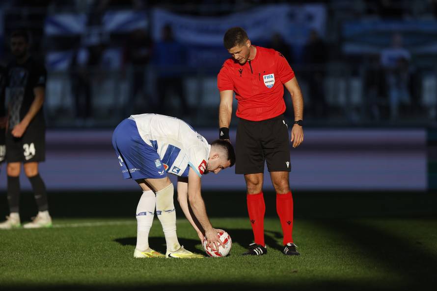 Osijek i Vukovar 1991 sastali se u 24. kolu SuperSport HNL-a.