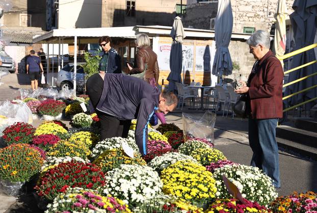 Šibenik: Uo?i nadolaze?ih blagdana pove?ana ponuda cvije?a i cvjetnih aranžmana