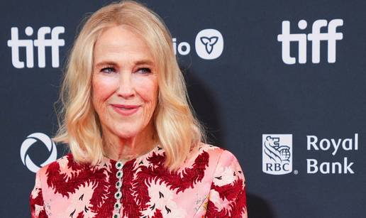 Hollywood tuguje: Od Catherine O'Hare se opra&scaron;taju kolege...