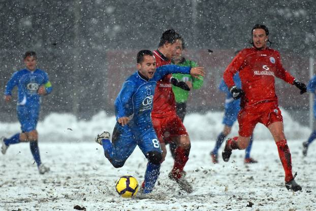 Ovako je izgledala utakmica Varaždina i Splita odigrana na današnji dan 2010.