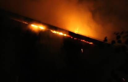 U gašenju vatre u tvornici Ramel stradao vatrogasac