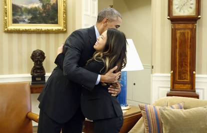 Sestru izliječenu od ebole je zagrlio i predsjednik Obama 