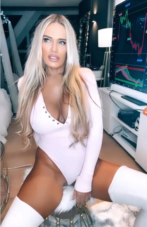 FOTO Gini tepaju da je 'najseksi baka svijetu', pogledajte zašto