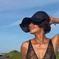 FOTO Ma tko bi joj dao 60? Halle Berry u prozirnoj &ccaron;ipki pokazala svoju vitku figuru