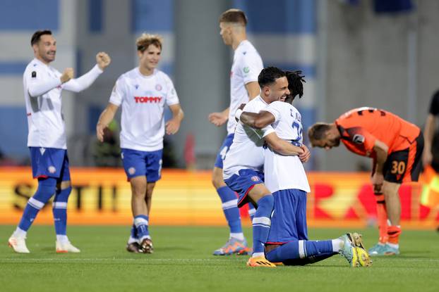 Nogometaši Hajduka slave osvajanje Hrvatskog nogometnog kupa