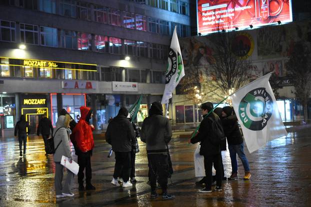 Niš: Svi građani i studenti nakon prosvjeda očistili ulice kao da prosvjeda nije niti bilo