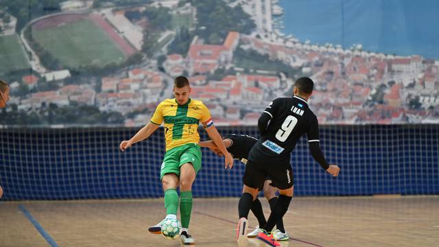 Makarska: UEFA Futsal Liga prvaka, Ayat Kazahstan - Futsal Pula
