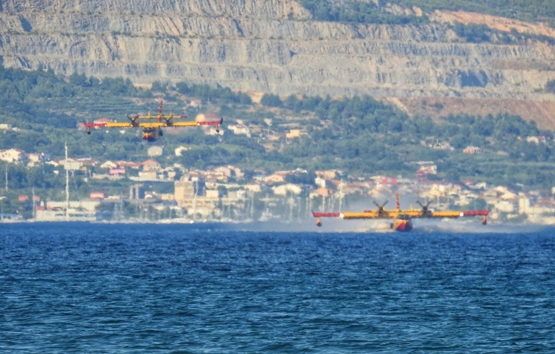 Nevjerojatne fotografije iz srca vatrenog kaosa: 'Nismo spavali, dvorište nam je puno pepela'