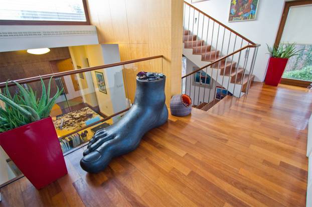 U Zagrebu se prodaje hit vila! '4 etaže, nagrađena je vani i u Hrvatskoj'. Ovo joj je cijena