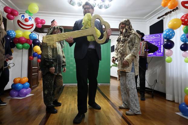 Pula: Ma&scaron;kare preuzele vlast u Puli