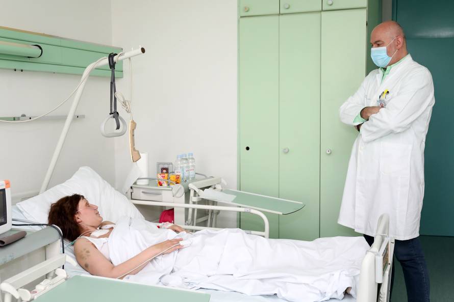 Čudo u KB Dubrava: 'Rodila sam s koronom, a onda mi je stalo srce. Samo želim zagrliti bebu'