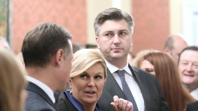 Kad je Plenkiju teško, najbolje ga utješi predsjednica Kolinda