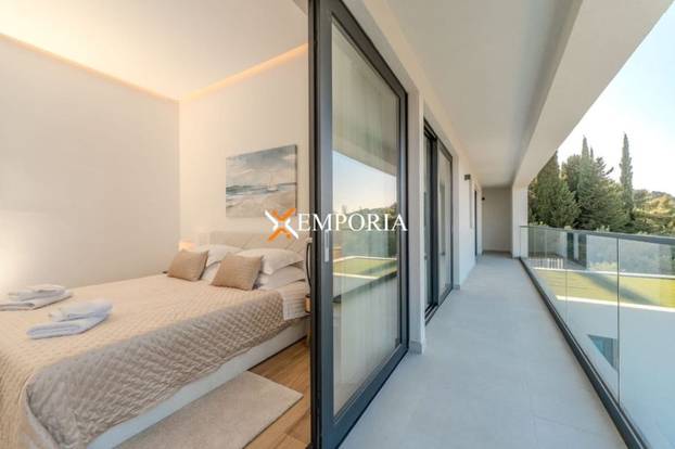 FOTO Mjesto za savršen bijeg: Svi žele ovu vilu na Ugljanu s predivnim pogledom na Zadar