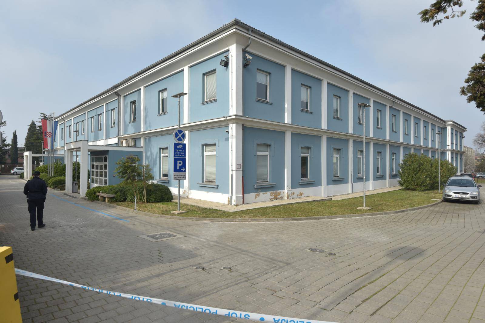Zgrada PrekrÅ¡ajnog suda u Zadru evakuirana zbog dojave o bombi