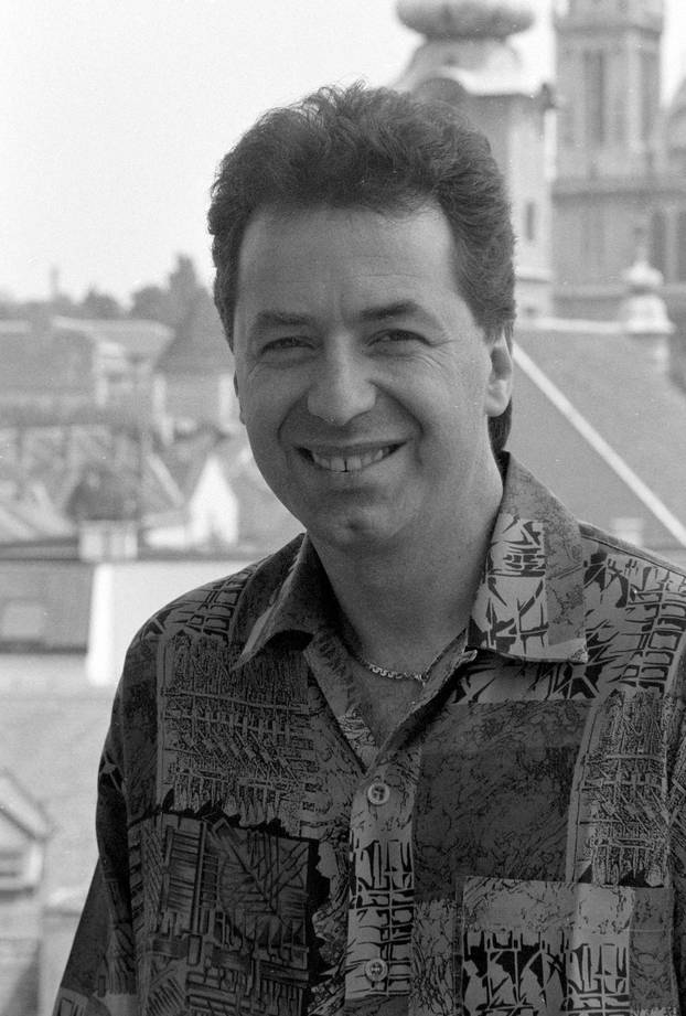 Zagreb: Pjevač Tomislav Ivčić, srpanj 1990.