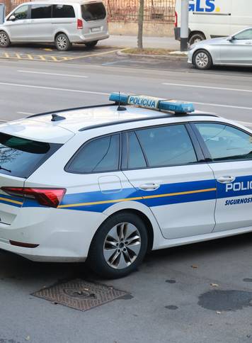 Osijek: Privođenje osumnjičenih za krijumčarenje i preprodaju tone marihuane