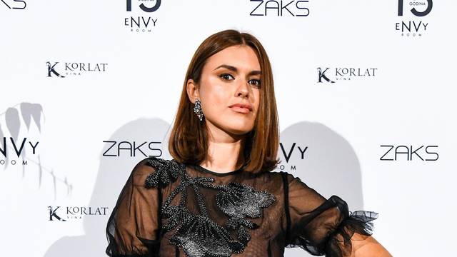 Zagreb: Poznati na slavljeničkoj modnoj reviji eNVy room-a