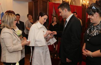 Ljubav je pobijedila: Stanko i Mateja se vjenčali u Koprivnici